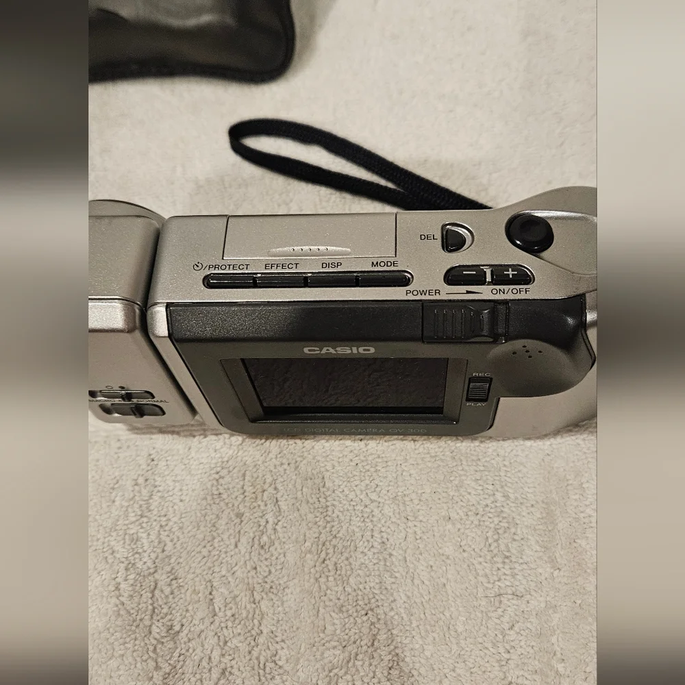 CASIO VINTAGE QV300 DIGITAL CAMERA